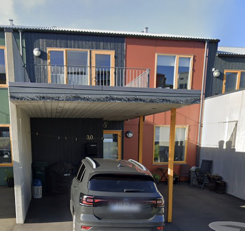 undir Kongavarða 30