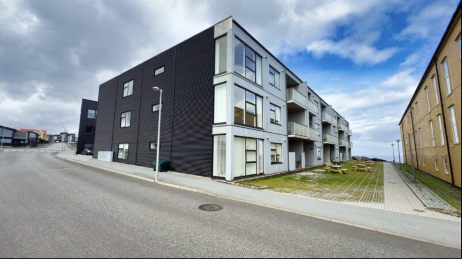 Karlamagnusarbreyt 42, 2.4