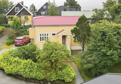 Hoydalsvegur 22, Tórshavn