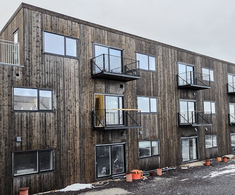 Undir Gráasteini 70M